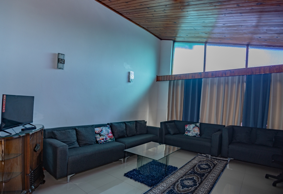 7 Bedroom Property for Sale in Parow Valley Western Cape